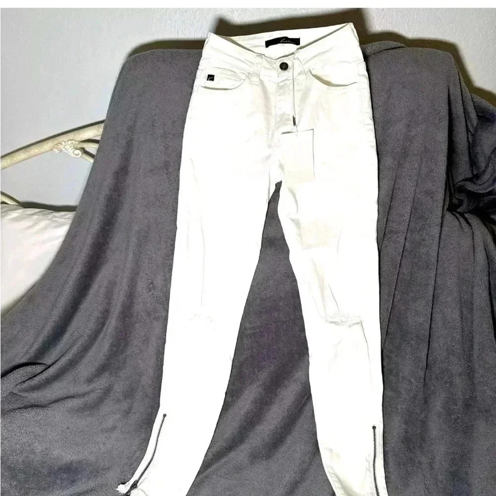 NWT KanCan white mid rise ankle zip jeans sz 0/23